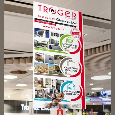 Grand Format Rollup Troger